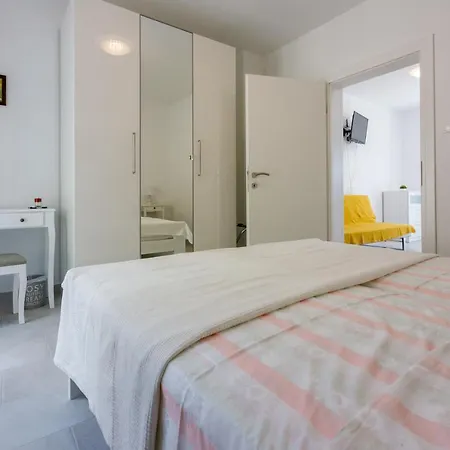 Nemo Apartment Povile