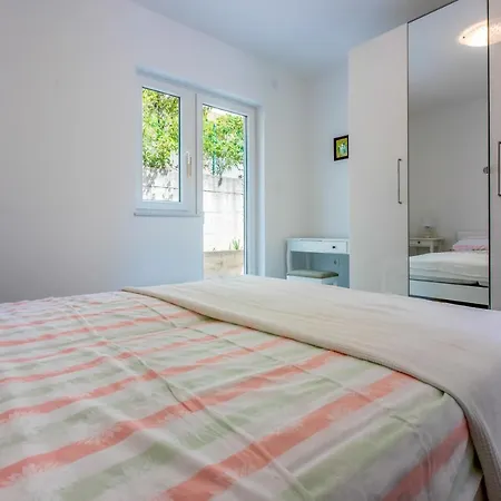 Apartment Nemo *